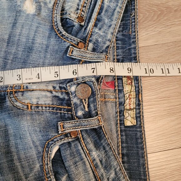 BKE Jeans Size 25 Low Rise Sarah Cropped Medium Light Wash Ripped Stretch - Picture 9 of 12